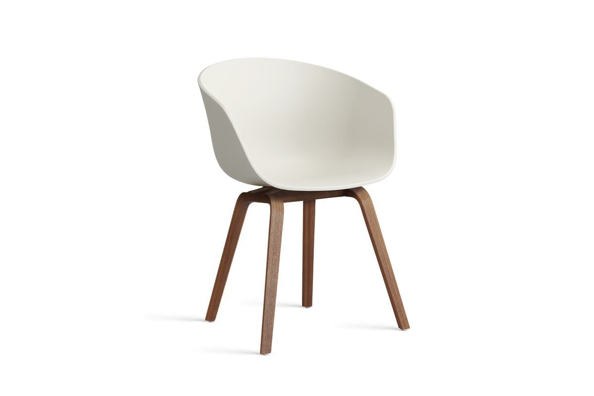 Billede af HAY AAC 22 About A Chair SH: 46 cm - Lacquered Solid Walnut/Melange Cream