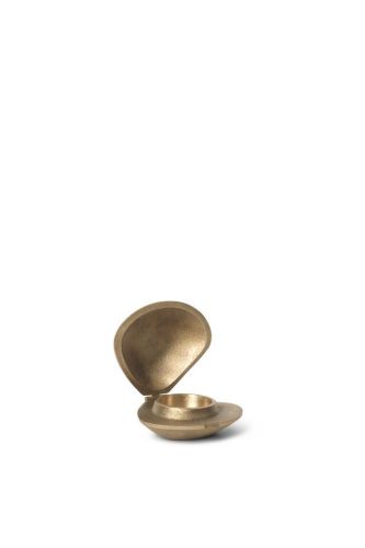 Ferm Living Clam Candle Holder 8x3,8x7,2 cm - Brass 