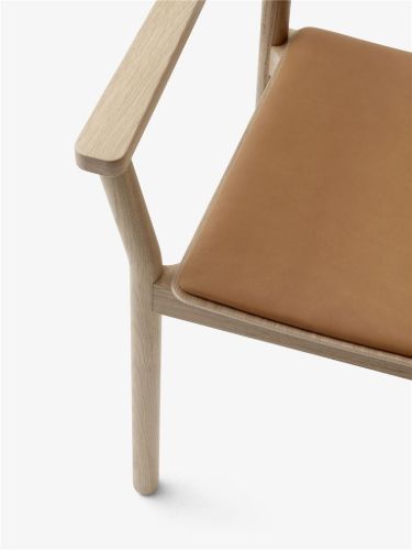 &Tradition Betty TK11 Armchair  - Lacquered Oak/Noble Analine Leather Cognac
