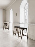 Billede af Sibast Furniture No 7 Barstol Lav H: 65 cm - Eg Mørk Olie/Cognac Læder 