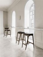 Billede af Sibast Furniture No 7 Barstol Høj H: 75 cm - Eg Mørk Olie/Cognac Læder 
