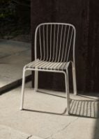 Billede af &Tradition Thorvald SC94 Space Copenhagen Outdoor Side Chair SH: 45,9 cm - Ivory