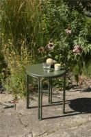 Billede af &Tradition Thorvald SC102 Space Copenhagen Outdoor Side Table Ø: 40 cm - Bronze Green