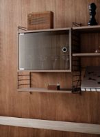 Billede af String Furniture Display Cabinet With Swing Glass Door 58x42 cm - Walnut