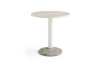 Billede af HAY Ceramic Table Ø: 70 cm - Warm White FORUDBESTIL: AUGUST