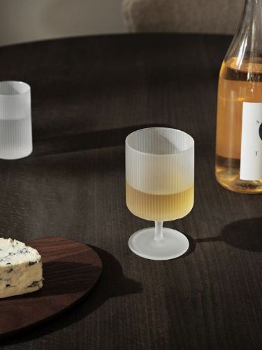 Ferm Living Ripple Wine Glass Set of 2 Ø: 7,5 cm - Frosted Glass