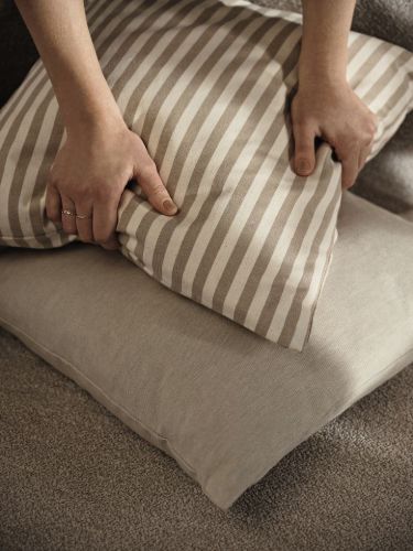 Ferm Living Strand Outdoor Cushion 50x50 cm - Sand/Off-White