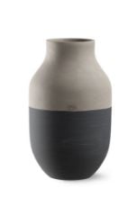 Billede af Kähler Omaggio Vase H: 31 cm - Antracitgrå