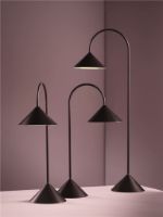 Billede af Frandsen Grasp Portable Table Lamp H: 72 cm - Matt Beetroot