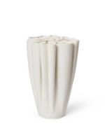 Billede af Ferm Living Dedali Vase H: 25,5 cm - Off-White FORUDBESTIL: SLUT AUGUST 2024