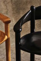 Billede af GUBI Daumiller Armchair SH: 45 cm - Brown Black Pine
