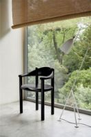 Billede af GUBI Daumiller Armchair SH: 45 cm - Brown Black Pine