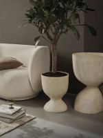 Billede af Ferm Living Evoke Pot Medium H: 45 cm - Warm Sand