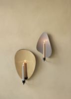 Billede af Audo Copenhagen Flambeau Candle Holder Wall H: 34 cm - Bronzed Brass/Grey