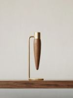 Billede af Audo Copenhagen Umanoff Candle Holder H: 20,1 cm - Polished Brass/Walnut