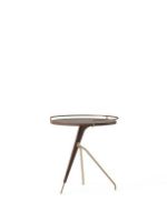 Billede af Audo Copenhagen Umanoff Side Table H: 45 cm - Polished Brass/Walnut