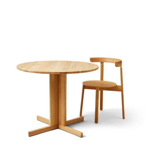 Form & Refine Trefoil Round Table Ø: 90 cm - Eg