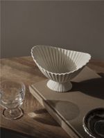 Billede af Ferm Living Fountain Bowl Small H: 13 cm - Off-White