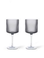 Billede af Ferm Living Ripple Red Wine Glasses H: 18,2 cm - Set of 2 - Smoked Grey