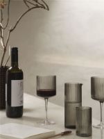 Billede af Ferm Living Ripple Red Wine Glasses H: 18,2 cm - Set of 2 - Smoked Grey