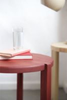 Billede af FDB Møbler D108 Ragnesminde Sofabord Ø: 48 cm - Carmine Red