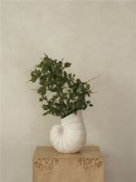 Billede af Ferm Living Shell Pot H: 26,5 cm - Off White