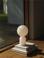 Billede af Normann Copenhagen Yo Bordlampe Small H: 27 cm - Hvid