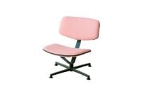 Billede af raawii Arba Lounge Chair H: 72 cm -Dark green base / pink fabric