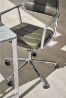 Billede af Vipp 453 Swivel+ Stol m. Hjul  - Aluminium/Bosco Green