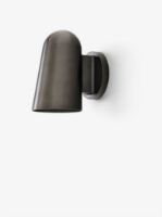 Billede af &Tradition Solid SC105 Væglampe H: 15 cm - Bronzed Brass