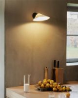 Billede af DCW Editions Plume Væglampe L: 30 cm - Hvid Porcelæn 