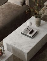 Billede af Audo Copenhagen Plinth Low H: 27 cm - White Carrara Marble