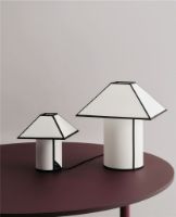 Billede af HAY Ava Pyramid Table Lamp 290 H: 32 cm - Paper/White