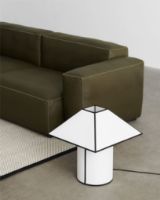 Billede af HAY Ava Pyramid Table Lamp 450 H: 50 cm - Paper/White