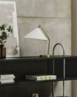 Billede af GUBI Gräshoppa Table Lamp H: 41 cm - Shiny Brass/Canvas