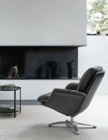 Billede af BERG Furniture Nasa Lav Lænestol inkl. Skammel SH: 46 cm - Mat Aluminium/Berg Soft Sort Læder