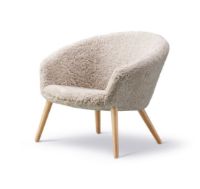 Billede af Fredericia Furniture 2631 Ditzel Loungestol H: 72 cm - Olieret Eg/Sheepskin Moonlight