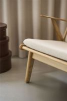 Billede af FDB Møbler J53 Lænestol H:77,6 cm - Olieret Eg/00 Monza Beige 