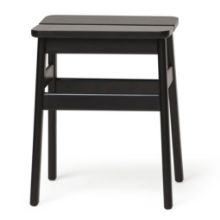 Billede af Form & Refine Angle Stool B: 38 cm - Sort Bøg