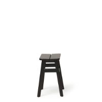 Billede af Form & Refine Angle Stool B: 38 cm - Sort Bøg