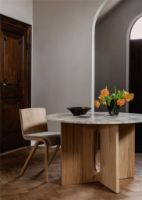 Billede af Audo Copenhagen Androgyne Dining Table Ø: 120 cm - Natural Oak/Grey Galaxy Marble