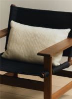 Billede af Fredericia Furniture 8240 Grid Pude 40x60 cm - Tekstil/Off-White