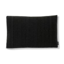 Billede af Fredericia Furniture 8240 Grid Pude 40x60 cm - Tekstil/Sort