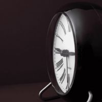 Billede af Arne Jacobsen Roman Bordur Ø:11 cm - Sort/Hvid  OUTLET