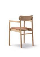 Billede af &Tradition 3446 Post Chair H: 79,5 cm - Lys Olieret Eg/Coqnac Læder