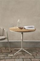 Billede af Vipp 717 Open-Air Café Table Ø: 75 cm - Teak/Pulverlakeret Aluminium