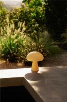Billede af GUBI Obello Lamp H: 24 cm - Mundblæst Glas/Mellow Yellow