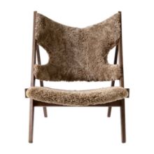 Billede af Audo Copenhagen Knitting Lounge Chair Sheepskin - Dark Stained Oak/Sahara 