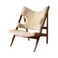 Billede af Audo Copenhagen Knitting Lounge Chair Sheepskin - Walnut/Nature
