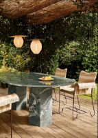 Billede af GUBI Epic Outdoor Dining Table L: 240 cm - Kvartsit/Botanisk Grøn